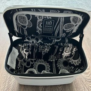 Samsonite Freeform Train Case  BRAND NEW!